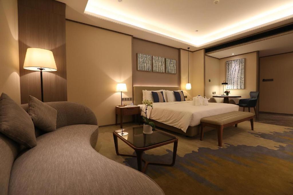 Rosedale Hotel Taicang Bagian luar foto